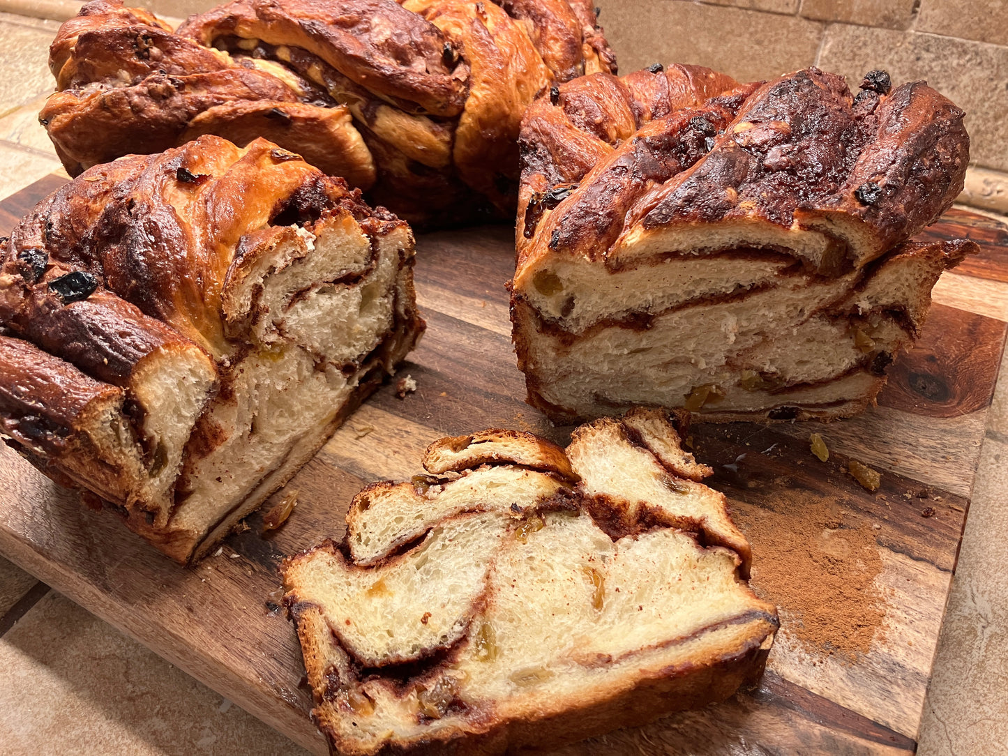 Cinnamon Raisin Swirl Bread
